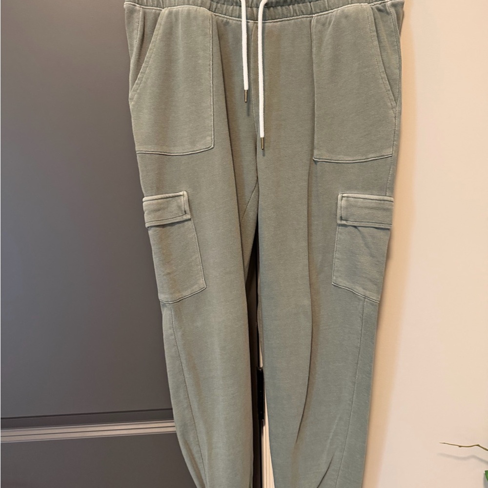 Old Navy Olive Green Women's Cargo Jogger Pants